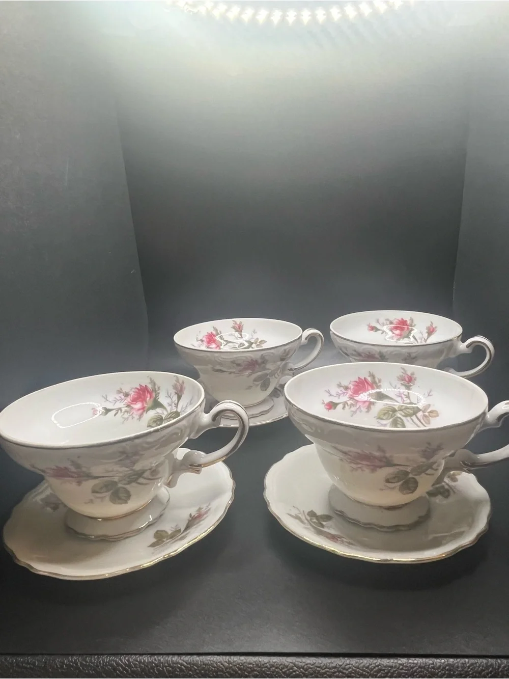 4 Royal Sealy China Japan tea cups, 4 saucers, 4 bread and butter plates